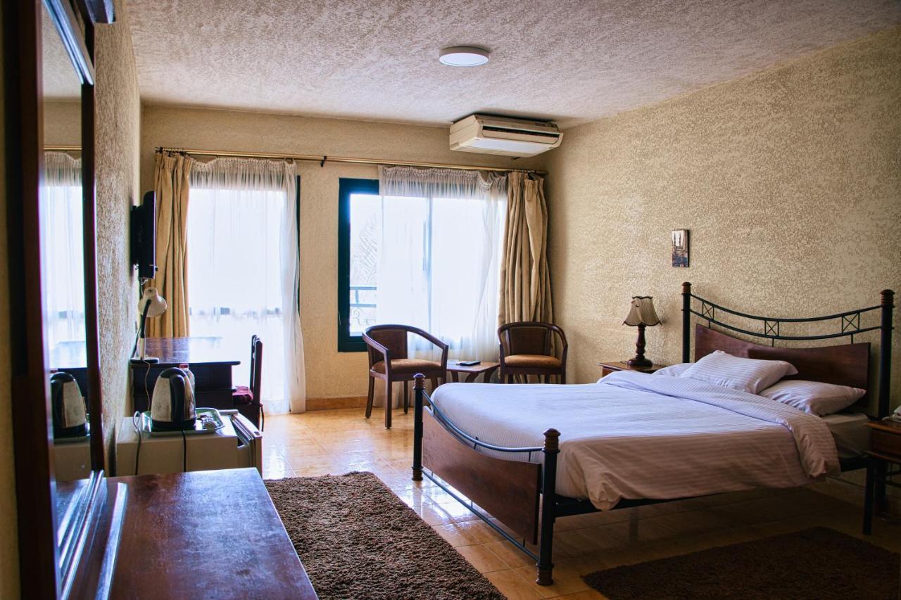 Adham Compound Hotel คิง มาริอุท ภายนอก รูปภาพ